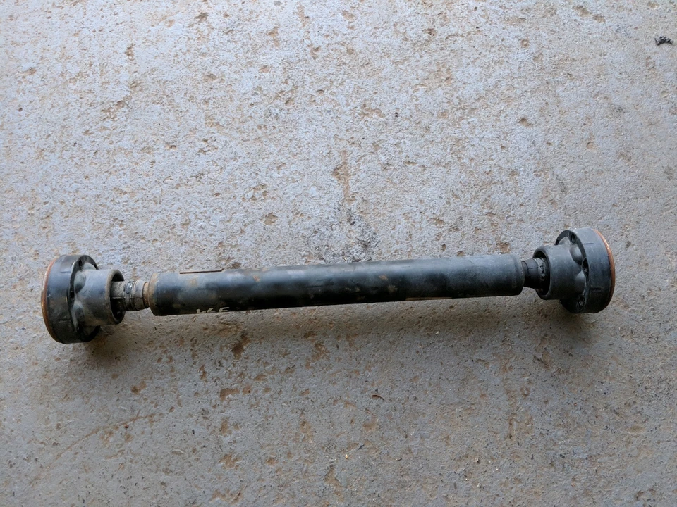 PORSCHE CAYENNE 4.5 PROPSHAFT DRIVE SHAFT FRONT 7L0521101A - Image 1 of 2