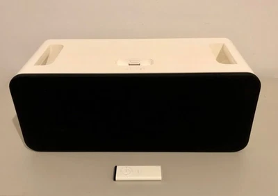 Apple iPod Hi-Fi Soundsystem Modell A1121 mit Fernbedienung (219) - Bild 1 von 4