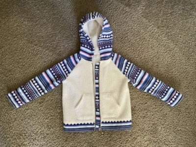 Gymboree Girls Faux Fur Jacquard Pattern Jacket with hood, pockets Size 4 (XS) - Image 1 of 4