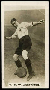 Pattreiouex - 'Footballers in Action' (1934) - W. Westwood (Bolton Wanderers) - Picture 1 of 2