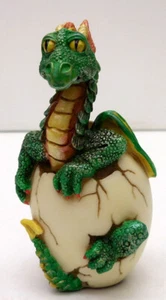 Dragon Hatching, Summit Collection 4681 - Bild 1 von 6