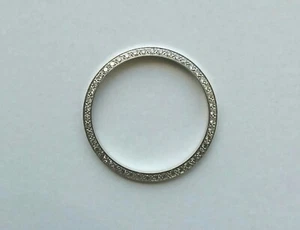 LUNETTA Bezel "Custom" Oro Bianco 18kt con Diamanti per ROLEX Datejust (plexi) - Foto 1 di 2