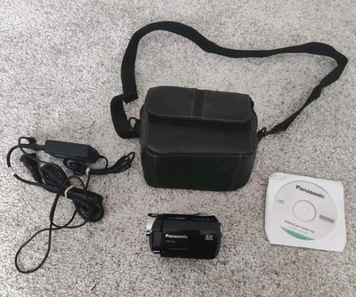 Panasonic SDR-S26 SD HC Digital Video Camera 70x Optical Zoom - Image 1 of 4