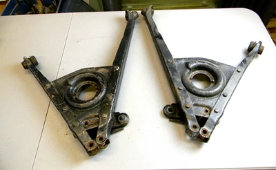 1956/1957 Lincoln Continental Mark II Lower Control Arms Pair OEM - Imagem 1 de 2