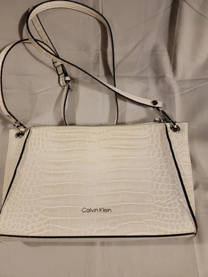 Women's Crossbody Bag/Purse Calvin Klein Ivory/White Faux Leather - Image 1 of 4