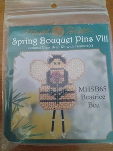 Mill Hill Spring Bouquet Pin VIII Beatrice Bee Counted Glass Bead Pin Kit MHSB65 - Picture 1 of 2