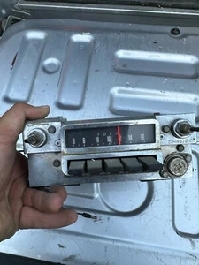 64-66 mustang radio - Picture 1 of 2