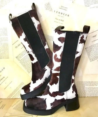 Urban Outfitters E8 Miista Evelyne 牛印花天鹅绒靴高切尔西 36 /6 全新 — 第 1/4 张图片