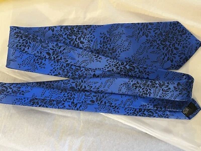 corbatas florales duchamp Foto 1 de 3