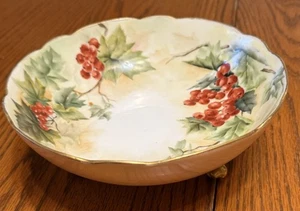 AK Klinenberg FRANCE LIMOGES HAND PAINTED 3 FOOTED BOWL Red Berry Currants Gold - Picture 1 of 7
