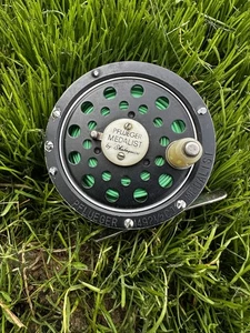 Mulinello da pesca a mosca Pflueger Medalist 1492 1/2 CJ con battistrada tenuta - Foto 1 di 11