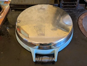 Aga Chrome Lid from Oil Fired post 1974 model in Blue Boiling Plate - Picture 1 of 2