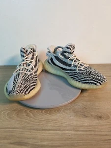 ADIDAS YEEZY BOOST 350 V2 ZEBRA WHITE BLACK RED SZ 9.5 CP9654 - Picture 1 of 13