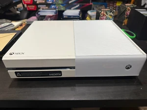 Microsoft Xbox One 500GB Video Game Console - White Tested and Works - Picture 1 of 10