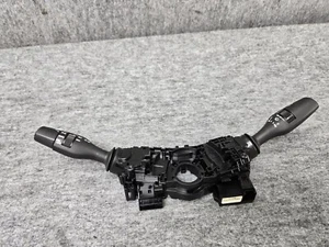 INTERRUPTORES COMBINADOS VOLANTE LEXUS 13-24 IS250 IS350 GS350 RC350 OEM - Imagen 1 de 6