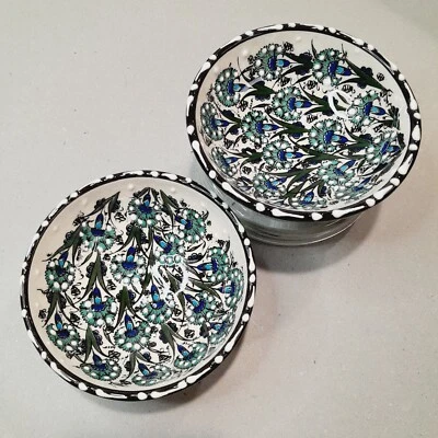 Nakkas Cini Hand Made Turkish Ceramic Bowls 5"D Hand Painted (Lot of 2) - Image 1 of 4