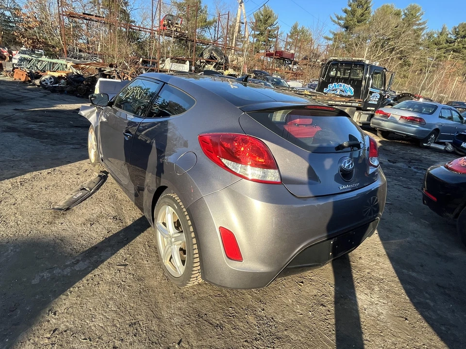 Fuel Tank Door HYUNDAI VELOSTER 12 13 14 15 16 17 Foto 1 de 1