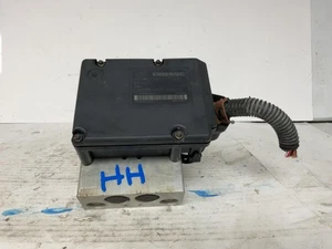Conjunto de bomba de piezas de freno antibloqueo Volvo 40 Series 2008-2011 usado OEM 8619537 - Imagen 1 de 8
