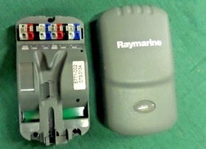 Interfaz DIO Pod Zeus Axius EVO 400 piloto automático 5771-002 Raymarine - Imagen 1 de 2