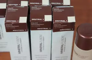 EINE NEUE IN BOX Mineral Fusion flüssige Foundation Make-up neutral 1-1 flüssige Unzen! M214 - Bild 1 von 4