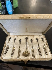 Set OF 6 ANTIQUE STERLING SILVER FRUIT FORKS & 1 Ladle In Original Box Michigan - Picture 1 of 18