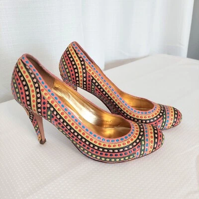 Zapatos de salón Report Signature de cuero tejido talla 8,5 tacones Brasil vestido negocios informal Foto 1 de 4