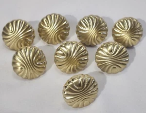 Vintage Gold Tone Shell Design Pull Knobs Set Of 8 - Picture 1 of 6