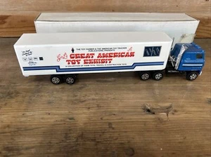 Vintage ERTL Great American Toy Exhibit International Diecast Truck 1:64 Scale - Picture 1 of 13