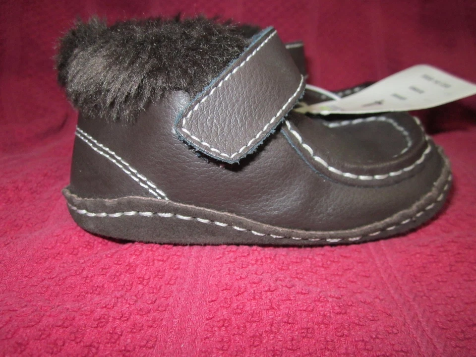 Baby Boys Brown Boots Moccasin Style Toddler Size 4 Flexible Soles Faux Fur - Image 1 of 4