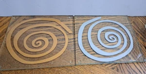 GLASS HOT PLATES WITH SPIRAL DESIGNS 7'' - Picture 1 of 10