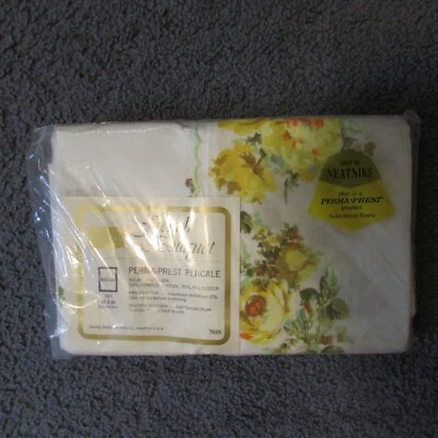 NUEVO Juego De 2 Fundas De Almohada Estándar Vintage Sears Francés Ramo Amarillo Floral Foto 1 de 2