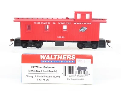 HO Scale Walthers 932-7506 CNW Chicago & North Western 30' Wood Caboose #12008 - Image 1 of 4