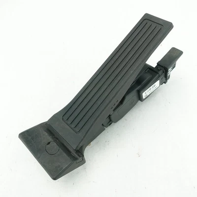 2016 2017 2018 2019 2020 2021 Hyundai Tucson Fuel Gas Throttle Accelerator Pedal - Image 1 of 4