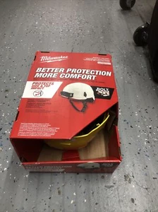 Milwaukee 48-73-1303 BOLT gelb Typ 2 Klasse E unbelüftet Schutzhelm - Bild 1 von 2