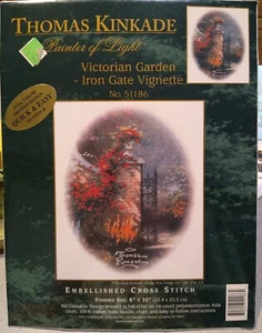 Kit de punto de cruz Thomas Kinkade jardín victoriano embellecido no. 51186 nuevo en paquete - Imagen 1 de 3