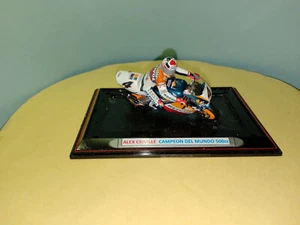 MOTO HONDA NSR 500 ALEX CRIVILLÉ CAMPEON 1999 1/24 ONYX 99003 (SE-093) - Imagen 1 de 6