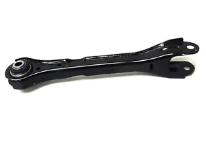 23105024 Genuine GM Suspension Upper Control Arm 2014 to 2019 Cadillac ATS CTS - Picture 1 of 7