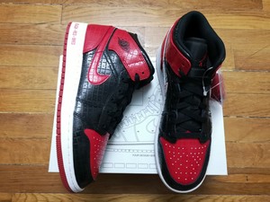 Las mejores ofertas en Jordan 1 Mid Negro Gimnasio Rojo | eBay