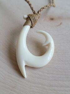 Hawaiian Petite Buffalo Bone Fishhook Hook Pendant Necklace Adjustable Choker 
