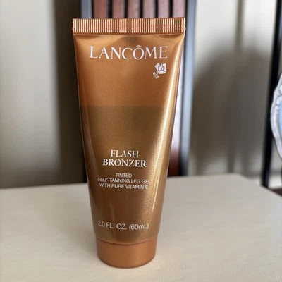 Gel autobronceador Lancome Flash para piernas 2,0 oz/60 ml ver peso Foto 1 de 3