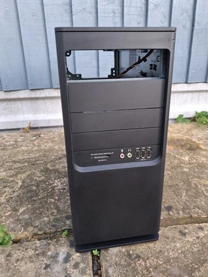 Compaq ATX Mid Tower computer case used - Image 1 of 4