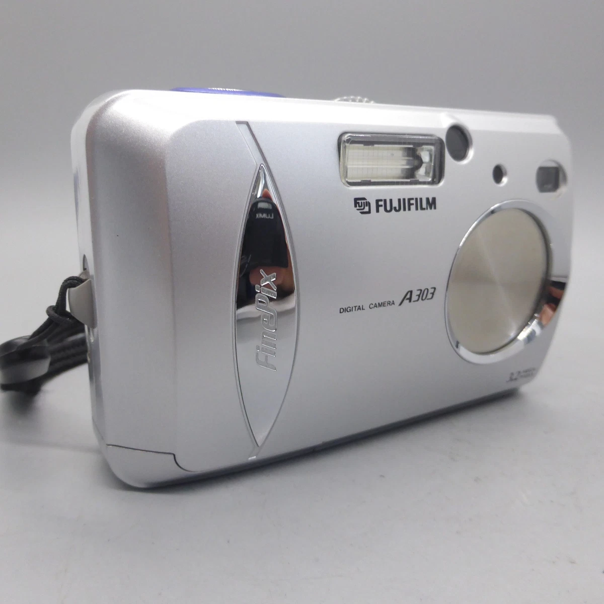 Fujifilm FinePix A303 Digital Cameras for Sale | Shop New & Used