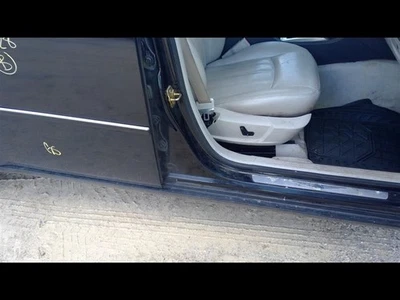 乘客右中心支柱适合 05 - 10 300 336934 — 第 1/3 张图片