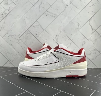 NUEVO Nike Air Jordan 2 Retro Bajo Blanco Rojo Universitario Talla 13 309837-101 2004 Foto 1 de 4