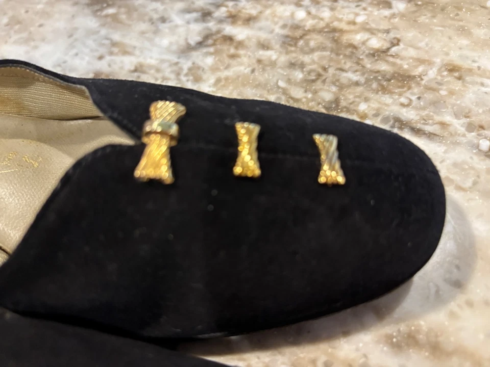 Vintage 60s / 70s Black Faux Suede Pumps with Gold Metal Bow Ties ! Size 7 - Image 1 of 4