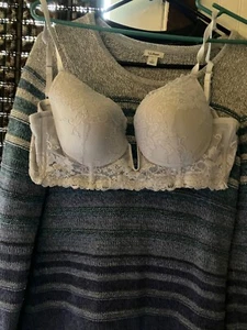 jessics Simpson Spitze Deep Plunge Bügel BH 36C - Bild 1 von 6