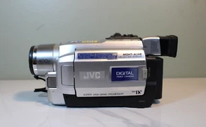 JVC Digital Video Camera Mini DV GR-DVL315U Night Alive - Picture 1 of 4