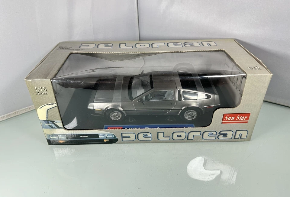 De Lorean DMC 12 LK Cupé 1981 Diecast Sun Star Modelo 1:18 #2701 con Caja, NUEVO NOS Foto 1 de 4