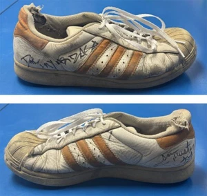 Zapatilla deportiva Adidas Clamshell Run DMC JSA firmada vintage 1986 Jam Master Jay automática - Imagen 1 de 7