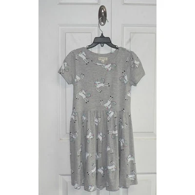 Vestido de manga corta estampado Tucker + Tate para niñas en gris unicornio talla 7 precio de venta sugerido por el fabricante $35 Foto 1 de 4
